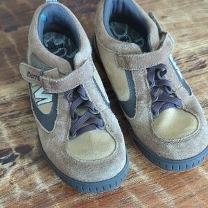 Merrell Kids' Tan and Black Sneakers